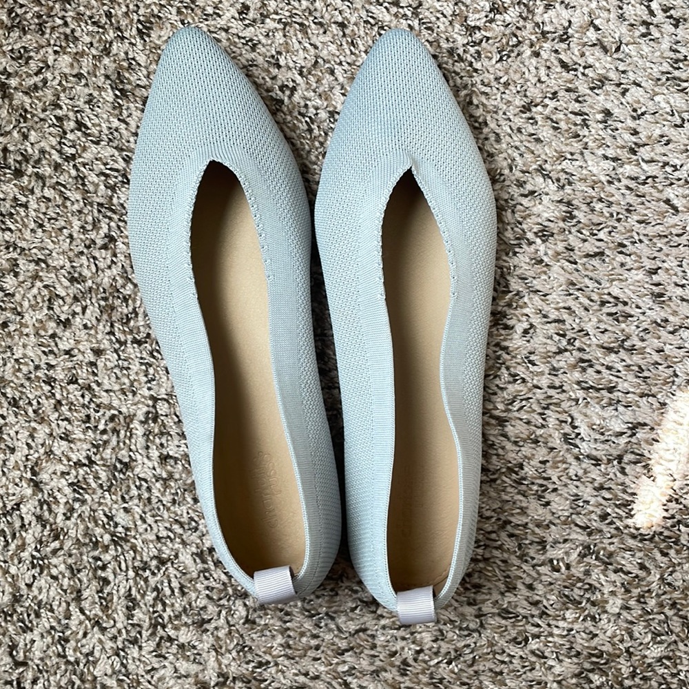 Size 10 flats